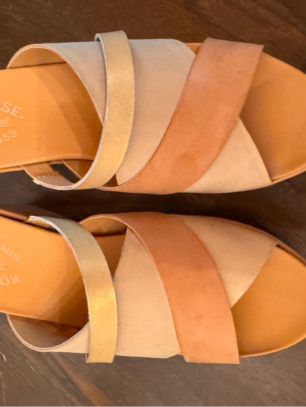 KorkEase Size 9 Metallic, two toned Italian leather slide. Barley worn!